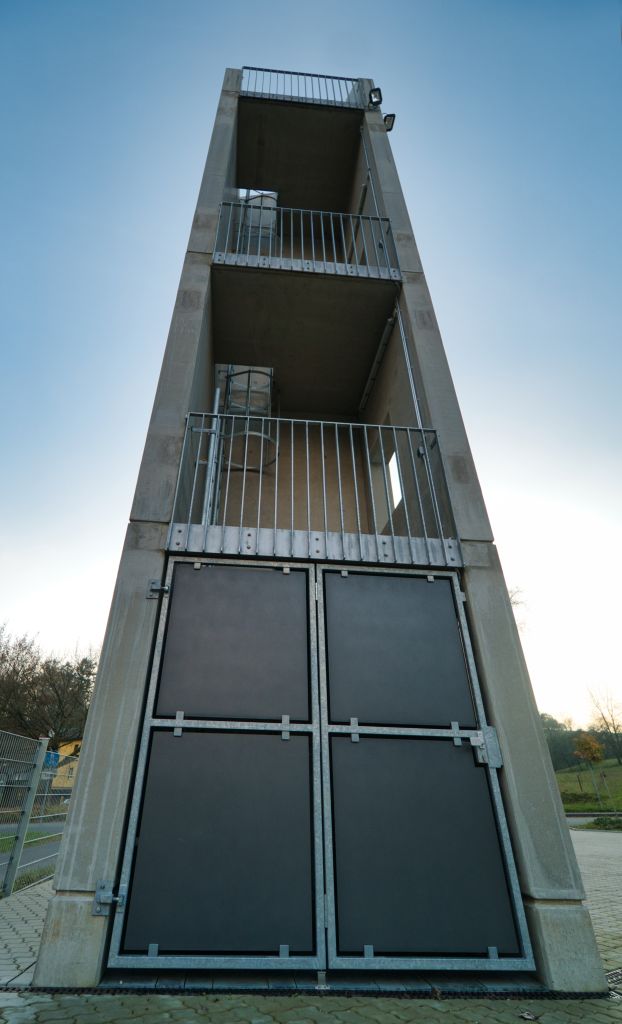 Turm 1