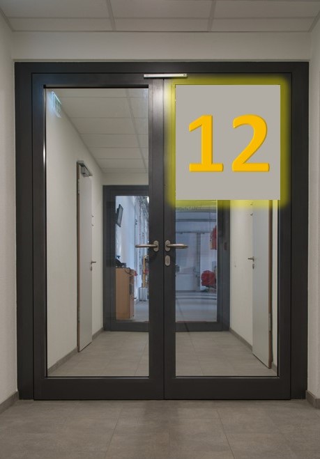 Tuer12