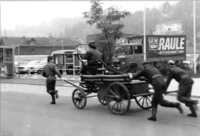 Übung mit der alten Handdruckspritze (Ende 1970er)